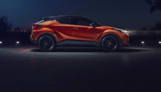 <strong>SEG SELV LIK:</strong> Til tross for flere endringer i det utvendige designet er C-RV meget gjenkjennbar. Foto: Toyota <strong>SEG SELV LIK:</strong> Til tross for flere endringer i det utvendige designet er C-RV meget gjenkjennbar. Foto: Toyota