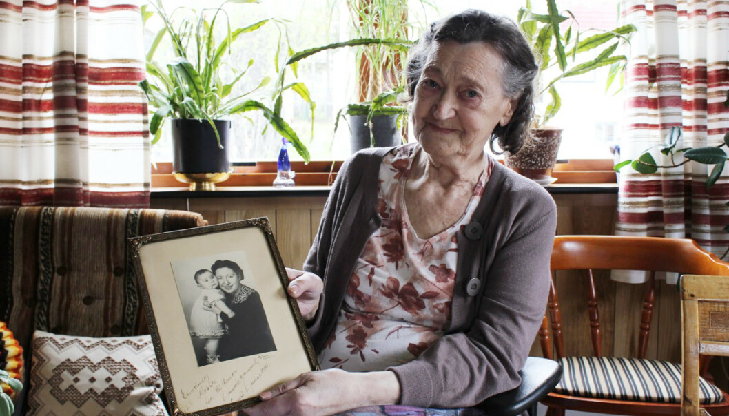 BARNEPIKEN: Olaug Marie «Mossa» Rørnes (siden Bergersen) ble ansatt som barnepike hos familien Sakolsky da Rebekka var gravid med Ruth. FOTO: Jødisk Museum BARNEPIKEN: Olaug Marie «Mossa» Rørnes (siden Bergersen) ble ansatt som barnepike hos familien Sakolsky da Rebekka var gravid med Ruth. FOTO: Jødisk Museum