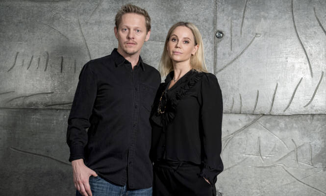 BROEN: Her i Norge er Thure Lindhardt kanskje mest kjent for rollen som politietterforsker Henrik Sabroe i den populære TV-serien Broen. Han spilte med Sofia Helin, som spilte politietterforsker Saga Norén. FOTO: NTB Scanpix BROEN: Her i Norge er Thure Lindhardt kanskje mest kjent for rollen som politietterforsker Henrik Sabroe i den populære TV-serien Broen. Han spilte med Sofia Helin, som spilte politietterforsker Saga Norén. FOTO: NTB Scanpix