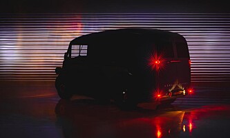 <strong>MØRKT:</strong> Bildene er ganske så mystiske, men vi ser likevel tydlige aner fra den legendariske J-modellen fra 1948. Foto: Morris Commercial <strong>MØRKT:</strong> Bildene er ganske så mystiske, men vi ser likevel tydlige aner fra den legendariske J-modellen fra 1948. Foto: Morris Commercial
