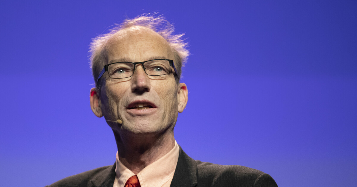 Anmeldelse Dag Herbjornsrud Ga Inn I Din Tid Til A Bli Klok Av