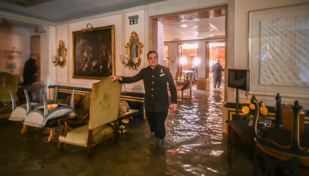 <strong>OVERSVØMT:</strong> Et rom i hotellet Gritti Palace i Venezia er oversvømt etter nedbøren. Foto: AFP / NTB Scanpix <strong>OVERSVØMT:</strong> Et rom i hotellet Gritti Palace i Venezia er oversvømt etter nedbøren. Foto: AFP / NTB Scanpix