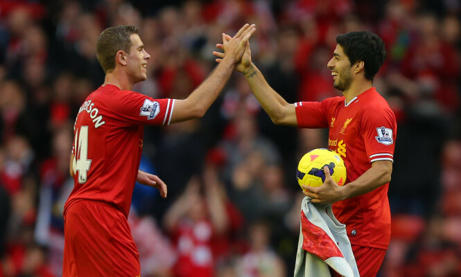 <strong>VANT NESTEN LIGAEN:</strong> Både Jordan Henderson og Luis Suarez var instrumentale i Liverpools gulljakt i 2013/2014. Foto: NTB/Scanpix <strong>VANT NESTEN LIGAEN:</strong> Både Jordan Henderson og Luis Suarez var instrumentale i Liverpools gulljakt i 2013/2014. Foto: NTB/Scanpix