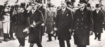 Hitlers flosshatt solgt for over 500 000 kroner Hitlers flosshatt solgt for over 500 000 kroner