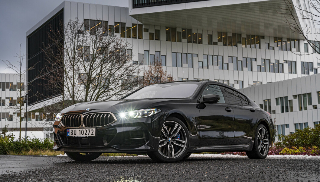 <strong>LASERLYS:</strong> Frontlysene på 8-serie Gran Coupé er de slankeste i BMW flåten. Foto: Jamieson Pothecary <strong>LASERLYS:</strong> Frontlysene på 8-serie Gran Coupé er de slankeste i BMW flåten. Foto: Jamieson Pothecary