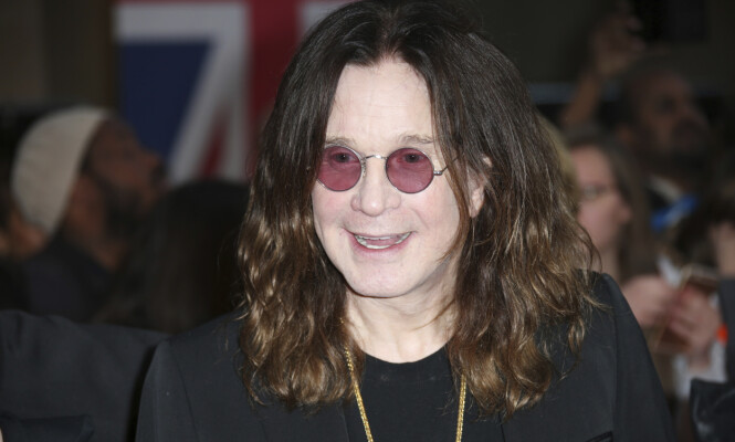 HOLDER KOKEN: Til tross for dårlig helse, er Ozzy Osbourne fortsatt aktiv. Foto: NTB Scanpix HOLDER KOKEN: Til tross for dårlig helse, er Ozzy Osbourne fortsatt aktiv. Foto: NTB Scanpix