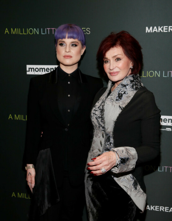 MOR OG DATTER: Sharon og Kelly Osbourne 4. desember i år. Foto: NTB Scanpix MOR OG DATTER: Sharon og Kelly Osbourne 4. desember i år. Foto: NTB Scanpix