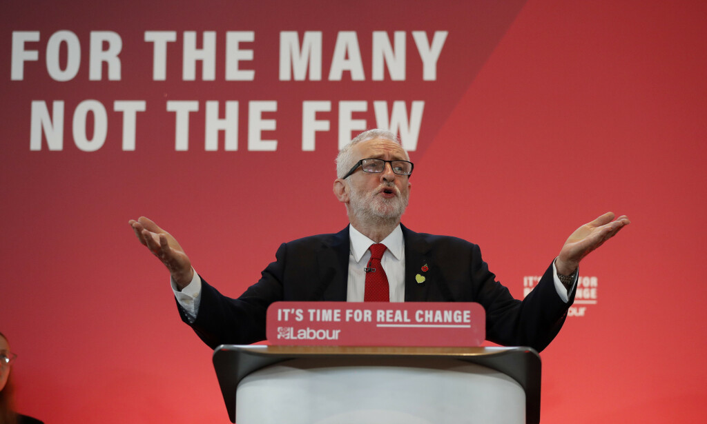 SKAL TA DE SUPERRIKE: I oktober lovet partileder Jeremy Corbyn at han skulle gå etter landets superrike. Foto: Frank Augstein / AP / NTB Scanpix SKAL TA DE SUPERRIKE: I oktober lovet partileder Jeremy Corbyn at han skulle gå etter landets superrike. Foto: Frank Augstein / AP / NTB Scanpix