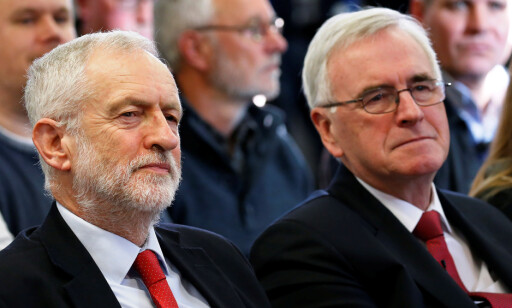 KOMPIS: John McDonnell (til høyre) er den nest fremste opposisjonspolitikeren i Storbritannia og står nær Labour-leder Jeremy Corbyn. Foto: Andrew Yates / Reuters / NTB Scanpix KOMPIS: John McDonnell (til høyre) er den nest fremste opposisjonspolitikeren i Storbritannia og står nær Labour-leder Jeremy Corbyn. Foto: Andrew Yates / Reuters / NTB Scanpix