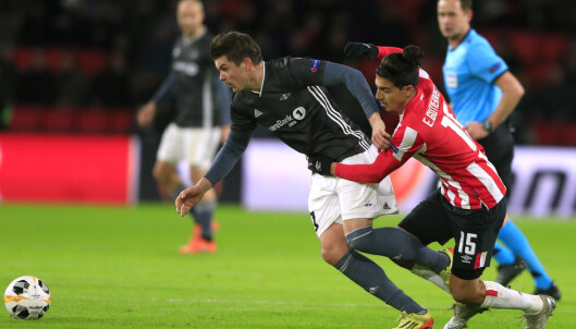 <strong>VISTE SEG FRAM:</strong> Pål André Helland viste god gammel klasse I Nederland i kveld og avsluttet en mørk sesong på en sterk måte. Foto: AP Photo/Peter Dejong <strong>VISTE SEG FRAM:</strong> Pål André Helland viste god gammel klasse I Nederland i kveld og avsluttet en mørk sesong på en sterk måte. Foto: AP Photo/Peter Dejong