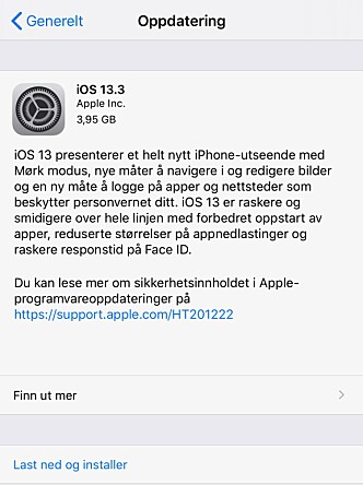 ER DU OPPDATERT? På iPhone, kan du gå til Innstillinger > Generelt > Oppdatering for å se om det ligger en ny oppdatering og venter på å bli installet. Foto: KIRSTI ØSTVANG ER DU OPPDATERT? På iPhone, kan du gå til Innstillinger > Generelt > Oppdatering for å se om det ligger en ny oppdatering og venter på å bli installet. Foto: KIRSTI ØSTVANG