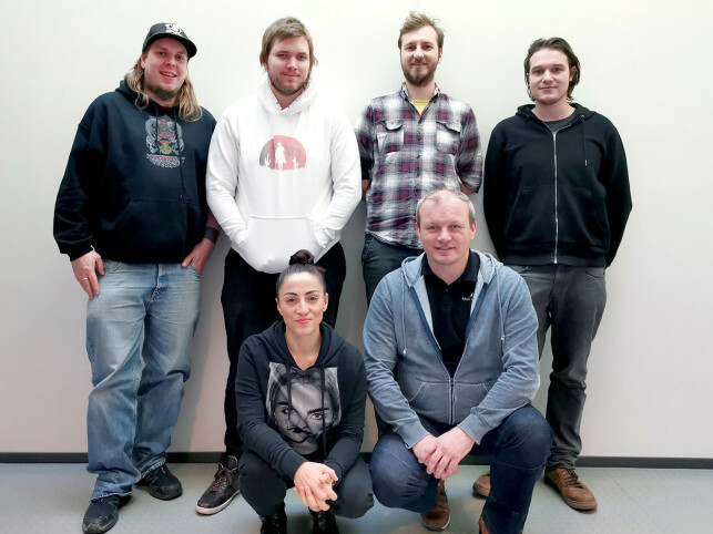 Christian Westbye, Mikael Fossum, Dexter Osiander, Nazar Kozak, Yasemin Hamurcu og Gøran Myrland utgjør Misc Games-gjengen som sitter i Stavanger. 📸: Privat Christian Westbye, Mikael Fossum, Dexter Osiander, Nazar Kozak, Yasemin Hamurcu og Gøran Myrland utgjør Misc Games-gjengen som sitter i Stavanger. 📸: Privat