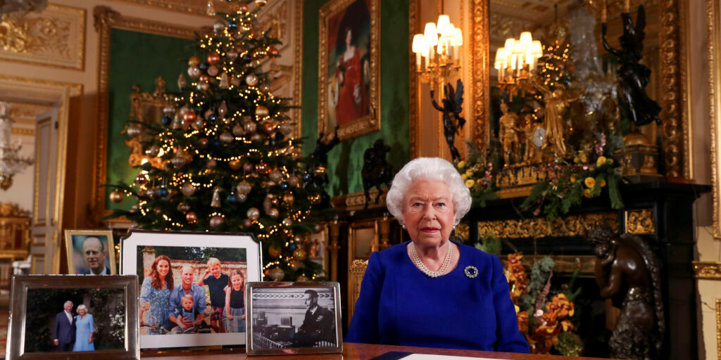 image: Derfor har hun ikke tatt ned julepynten - før nå