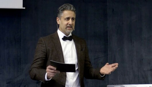 <strong>SPELLEMANNDEBUTERTE:</strong> Kulturminister Abid Raja presenterte de nominerte til årets Spellemannutdeling på Grand Hotel i Oslo. Foto: NTB Scanpix <strong>SPELLEMANNDEBUTERTE:</strong> Kulturminister Abid Raja presenterte de nominerte til årets Spellemannutdeling på Grand Hotel i Oslo. Foto: NTB Scanpix