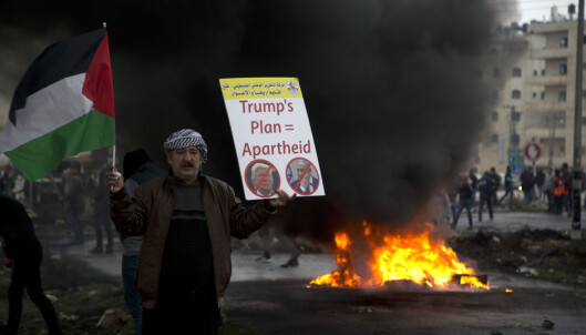Palestinere protesterte mot Trumps plan i Ramallah på den okkuperte Vestbredden tirsdag. Foto: Majdi Mohammed / AP / NTB scanpix Palestinere protesterte mot Trumps plan i Ramallah på den okkuperte Vestbredden tirsdag. Foto: Majdi Mohammed / AP / NTB scanpix