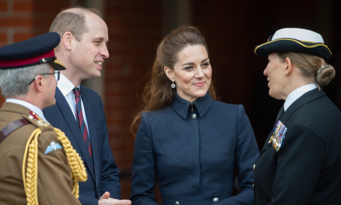 SJELDENT: Det er hele ni år siden William og Kate sist deltok på offisielt oppdrag sammen med Charles og Camilla. Foto: NTB scanpix SJELDENT: Det er hele ni år siden William og Kate sist deltok på offisielt oppdrag sammen med Charles og Camilla. Foto: NTB scanpix