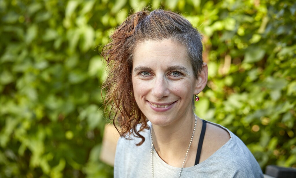 FIKK HJELP: – Det var godt å få en diagnose til slutt, sier Annika Ritzl (39). Hun forteller om behandlingen som hjalp henne, og som gjorde at hun i prinsipp har vært symptomfri de siste sju årene. Foto: Emelie Aune og Celia Stahl FIKK HJELP: – Det var godt å få en diagnose til slutt, sier Annika Ritzl (39). Hun forteller om behandlingen som hjalp henne, og som gjorde at hun i prinsipp har vært symptomfri de siste sju årene. Foto: Emelie Aune og Celia Stahl