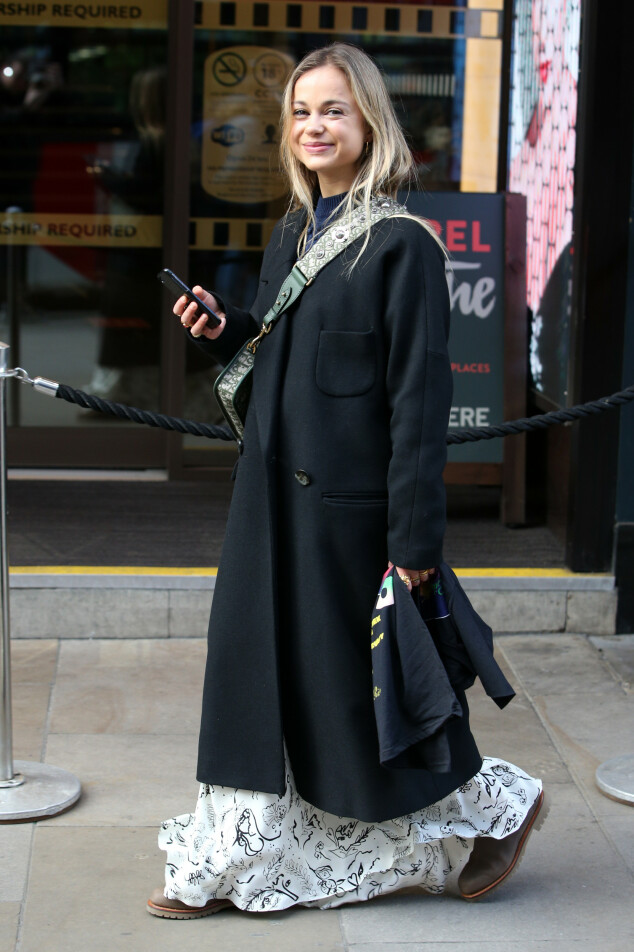 <strong>ELEGANT:</strong> Amelia Windsor fotografert under moteuken i London i fjor. Foto: NTB Scanpix <strong>ELEGANT:</strong> Amelia Windsor fotografert under moteuken i London i fjor. Foto: NTB Scanpix