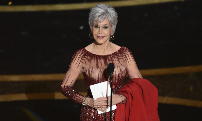 <strong>NYTT HÅR:</strong> Jane Fonda dukket opp med ny frisyre under årets Oscar-utdeling. Foto: NTB scanpix <strong>NYTT HÅR:</strong> Jane Fonda dukket opp med ny frisyre under årets Oscar-utdeling. Foto: NTB scanpix