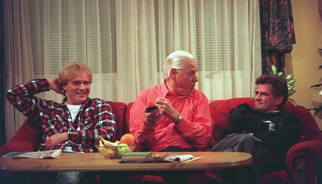 TEMPERAMENT: Nils Vogt erkjenner at det er litt av karakteren Karl fra den populære 90-tallsserien Mot i brøstet, med i karakteren Blom i Fjols til fjells. Her med Mot i brøstet-kollegene Sven Nordin og Arve Opsahl. FOTO: NTB scanpix TEMPERAMENT: Nils Vogt erkjenner at det er litt av karakteren Karl fra den populære 90-tallsserien Mot i brøstet, med i karakteren Blom i Fjols til fjells. Her med Mot i brøstet-kollegene Sven Nordin og Arve Opsahl. FOTO: NTB scanpix