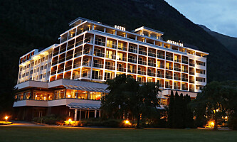 OPPSVING: Hotell Alexandra i Loen innerst i Nordfjord har vekst så langt i år.
Foto: Erik Johansen / NTB scanpix OPPSVING: Hotell Alexandra i Loen innerst i Nordfjord har vekst så langt i år.
Foto: Erik Johansen / NTB scanpix