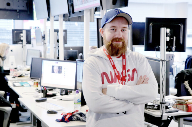 Tor Henning Ueland jobber med alt fra å drifte dagbladet.no til å grave fram store journalistiske saker. Han kan med hånda på hjertet skilte med varierte arbeidsdager. 📸: Ole Petter Baugerød Stokke Tor Henning Ueland jobber med alt fra å drifte dagbladet.no til å grave fram store journalistiske saker. Han kan med hånda på hjertet skilte med varierte arbeidsdager. 📸: Ole Petter Baugerød Stokke