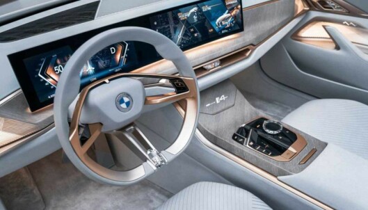 <strong>ALT NYTT:</strong> Det eneste man kjenner igjen er iDrive-systemet fra BMW. Dagens BMW-eiere vil være glade for dette. Skjermdesignen derimot, minner veldig mye om hva vi har sett i fransk bilindustri. Foto: BMW. <strong>ALT NYTT:</strong> Det eneste man kjenner igjen er iDrive-systemet fra BMW. Dagens BMW-eiere vil være glade for dette. Skjermdesignen derimot, minner veldig mye om hva vi har sett i fransk bilindustri. Foto: BMW.