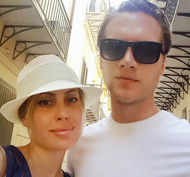 IKKE SKREMT: Julia er glad hun fortalte Alexander Viita om at hun ville miste håret før de ble ordentlig kjærester. De to giftet seg i 2016. Foto: Privat IKKE SKREMT: Julia er glad hun fortalte Alexander Viita om at hun ville miste håret før de ble ordentlig kjærester. De to giftet seg i 2016. Foto: Privat