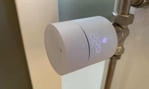 Tado-ventilen erstatter den nåværende på radiatoren din. Foto: Martin Kynningsrud Størbu Tado-ventilen erstatter den nåværende på radiatoren din. Foto: Martin Kynningsrud Størbu