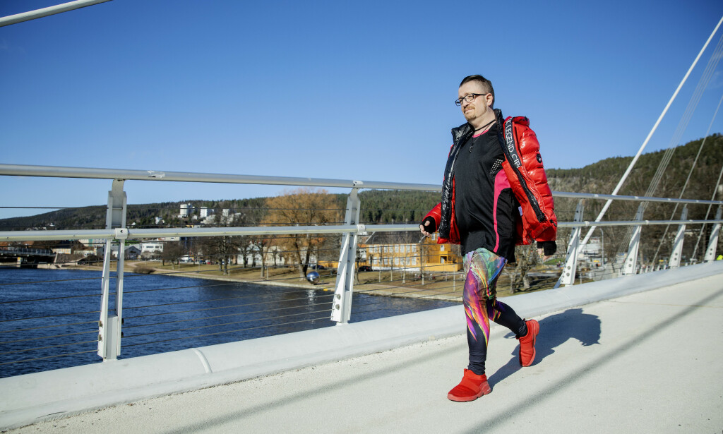 EFFEKTIV DIETT: I løpet av fem måneder har Roger Endrè Pettersen gått ned 23 kilo med enkel metode. Foto: Nina Hansen EFFEKTIV DIETT: I løpet av fem måneder har Roger Endrè Pettersen gått ned 23 kilo med enkel metode. Foto: Nina Hansen