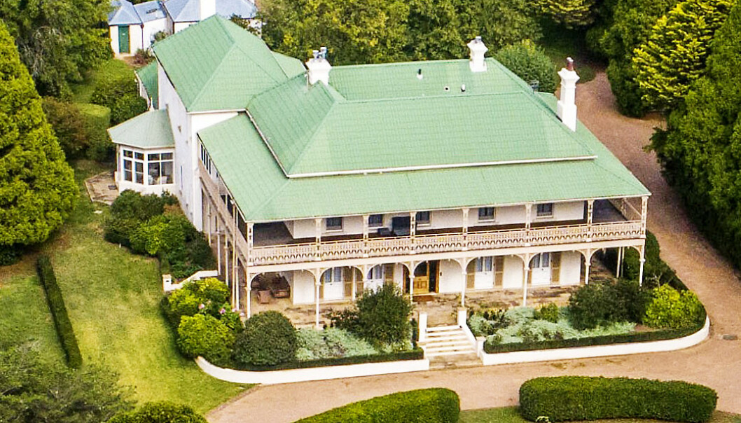 TRUET AV
FLAMMENE:
Nicole og Keiths
hus i Sutton Forest i
Australia var truet av
skogbrannene som
herjet på kontinentet.
De har donert en
halv million dollar til
brannvesenet. Foto: Media-Mode/ Splash News TRUET AV
FLAMMENE:
Nicole og Keiths
hus i Sutton Forest i
Australia var truet av
skogbrannene som
herjet på kontinentet.
De har donert en
halv million dollar til
brannvesenet. Foto: Media-Mode/ Splash News