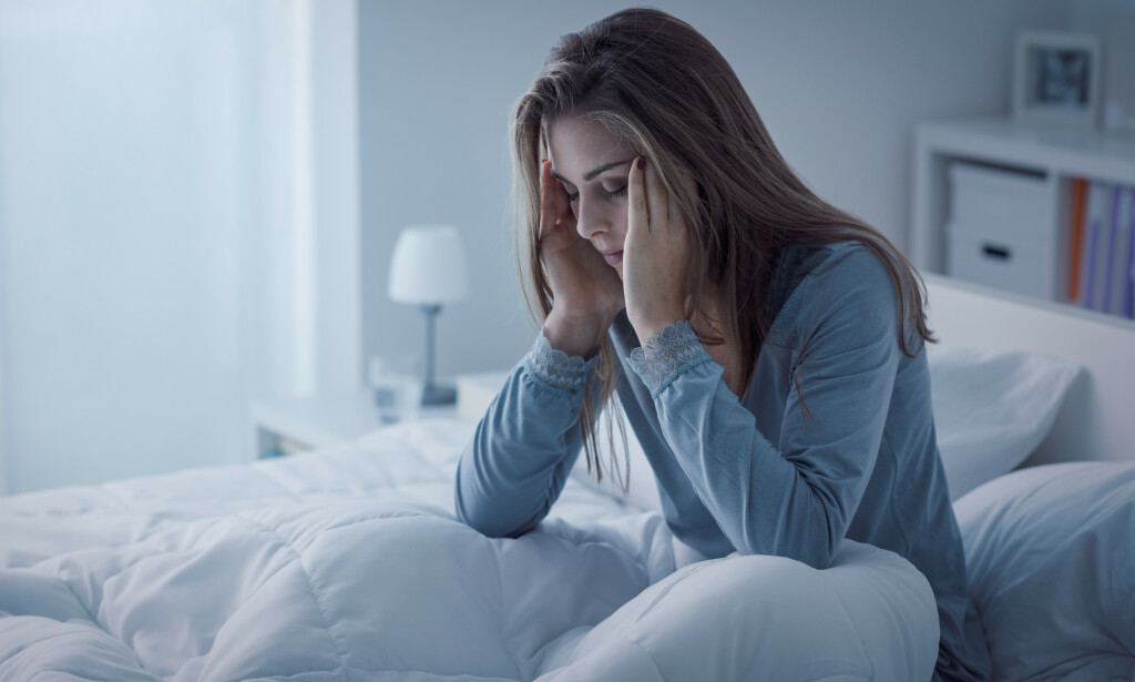 VÅKEN? Hele en av tre nordmenn sliter med søvnvansker, ifølge Helsedirektoratet. Heldigvis finnes det gode teknikker for dem som ligger våken om natta med hodet fullt av tanker. Foto: Shutterstock/NTB Scanpix VÅKEN? Hele en av tre nordmenn sliter med søvnvansker, ifølge Helsedirektoratet. Heldigvis finnes det gode teknikker for dem som ligger våken om natta med hodet fullt av tanker. Foto: Shutterstock/NTB Scanpix