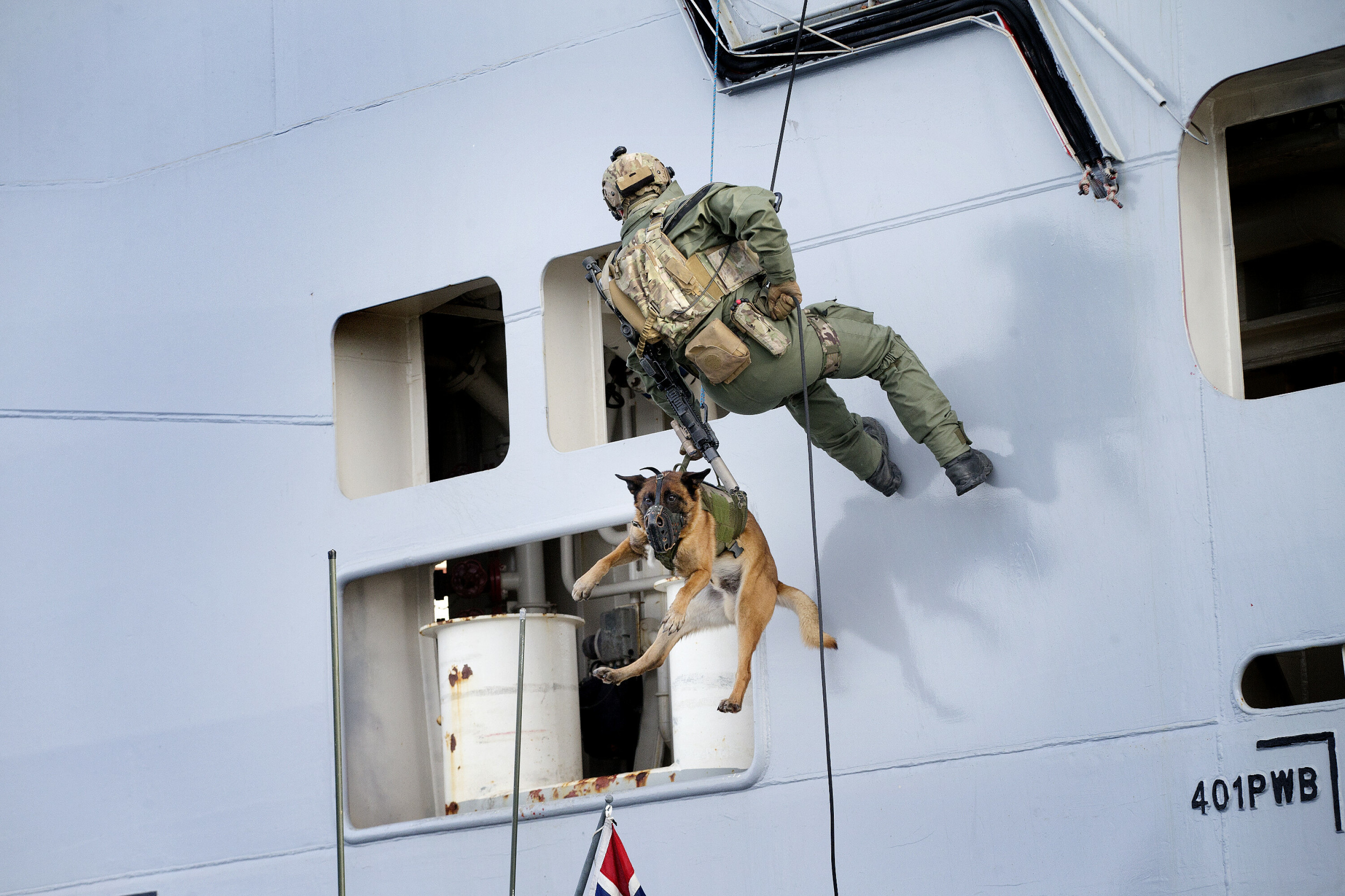 Norwegian KJK (kystjegerkommandoen) [3000px] : r/MilitaryPorn