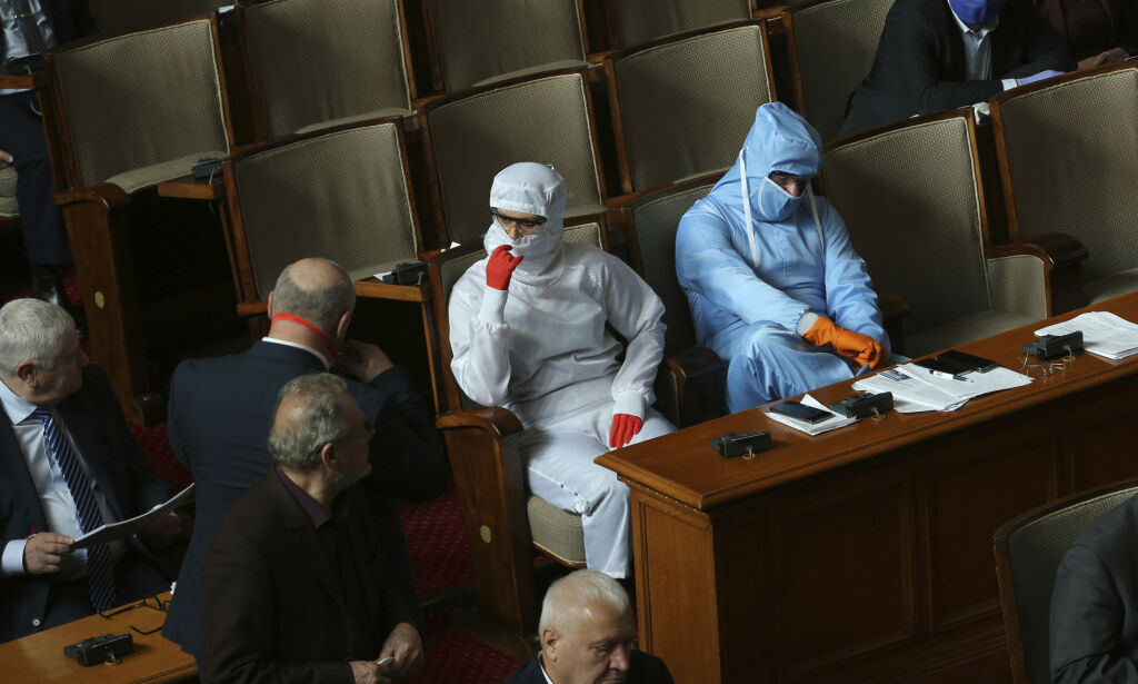 image: Europeiske land påbyr ansiktsmasker i offentligheten