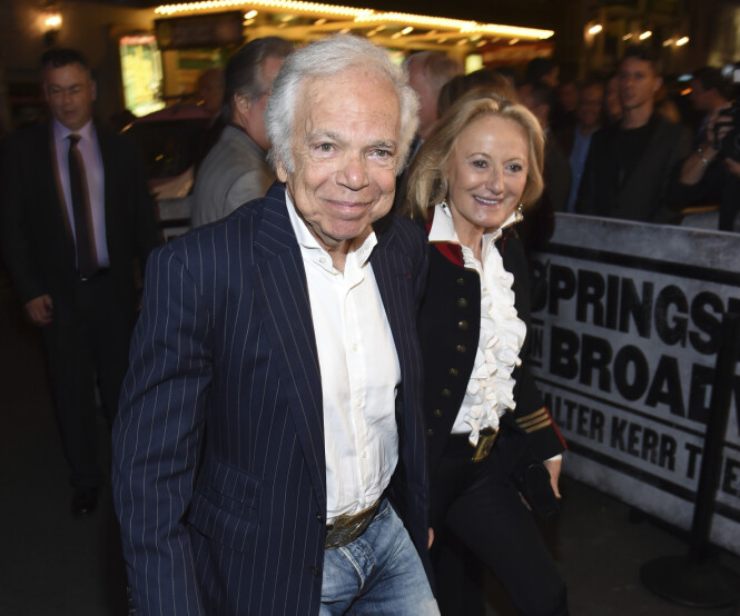 STILL GOING: Ralph Lauren og kona Ricky Anne Loew-Beer under «Springsteen On Broadway»-premieren i 2017. FOTO: NTB Scanpix STILL GOING: Ralph Lauren og kona Ricky Anne Loew-Beer under «Springsteen On Broadway»-premieren i 2017. FOTO: NTB Scanpix