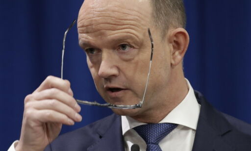 image: Berømmer Stortinget