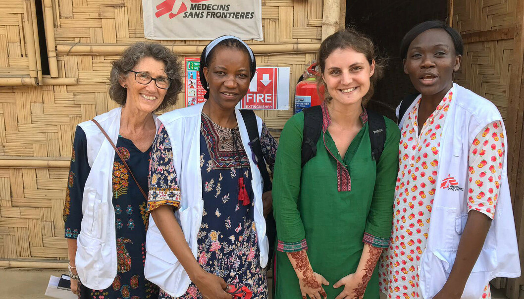 TEAMARBEID. Caroline Baardsen (til venstre) arbeider sammen med mange yngre mennesker i felt. - De gir meg energi, sier hun. Foto: Leger uten grenser TEAMARBEID. Caroline Baardsen (til venstre) arbeider sammen med mange yngre mennesker i felt. - De gir meg energi, sier hun. Foto: Leger uten grenser