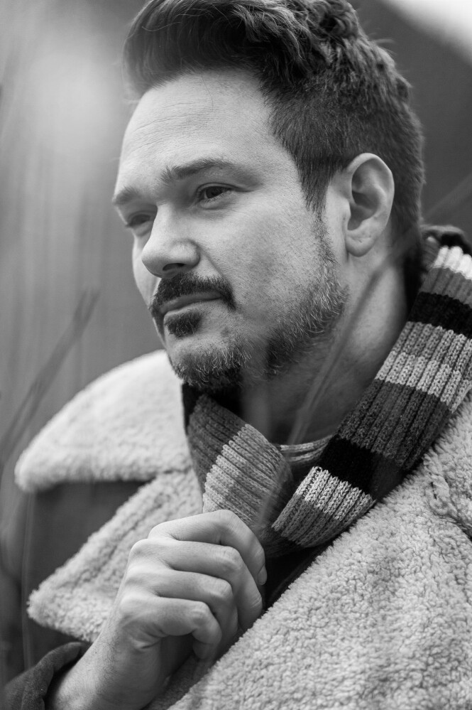 – Vet du, etter at jeg fylte 40, har mamma begynt å si at hun elsker meg. Det er fantastisk, sier Tore om moren, som tidligere brukte litt andre ord for å uttrykke sin kjærlighet. FOTO: Astrid Waller – Vet du, etter at jeg fylte 40, har mamma begynt å si at hun elsker meg. Det er fantastisk, sier Tore om moren, som tidligere brukte litt andre ord for å uttrykke sin kjærlighet. FOTO: Astrid Waller