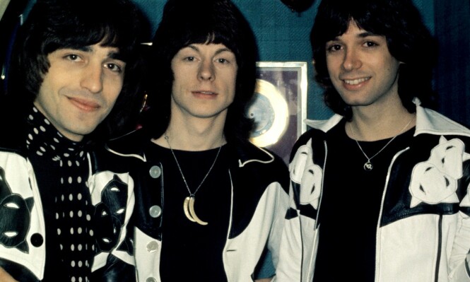 SUKSESS: Alan Merrill med band-kollegene i The Arrows, Jake Hooker og Paul Varkey, i 1974. Foto: NTB Scanpix SUKSESS: Alan Merrill med band-kollegene i The Arrows, Jake Hooker og Paul Varkey, i 1974. Foto: NTB Scanpix
