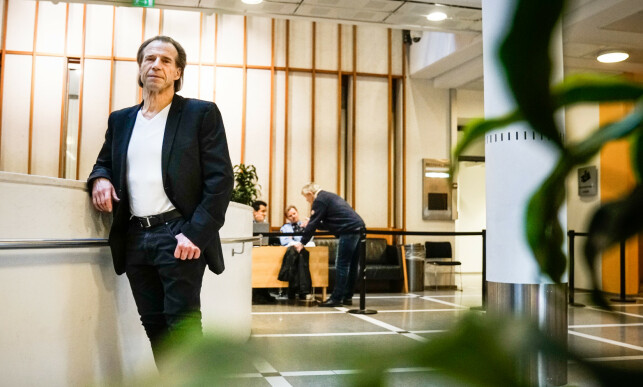 VIL HA KONSEKVENSER: Politiet må gjennomføre flere kniv-undersøkelser, mener stortingsrepresentant Jan Bøhler (Ap). Foto: Øistein Norum Monsen / Dagbladet. VIL HA KONSEKVENSER: Politiet må gjennomføre flere kniv-undersøkelser, mener stortingsrepresentant Jan Bøhler (Ap). Foto: Øistein Norum Monsen / Dagbladet.