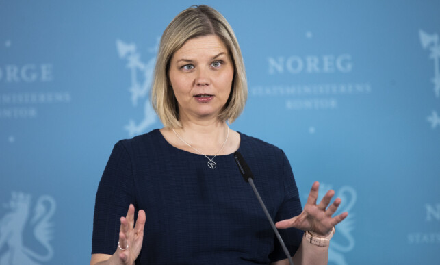 LA FRAM VEILEDEREN: Kunnskaps- og integreringsminister Guri Melby på regjeringens pressekonferanse i dag, der veilederen ble lagt fram Foto: Berit Roald / NTB Scanpix LA FRAM VEILEDEREN: Kunnskaps- og integreringsminister Guri Melby på regjeringens pressekonferanse i dag, der veilederen ble lagt fram Foto: Berit Roald / NTB Scanpix