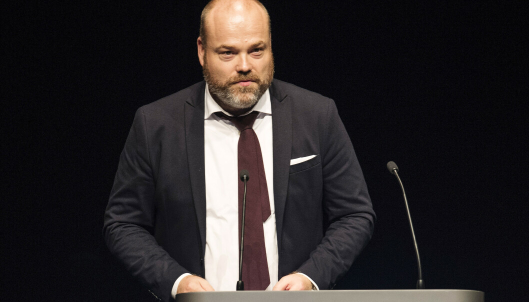 <strong>KRITIKK:</strong> Anders Holch Povlsen havnet i hardt vær da bedriften hans sa opp 750 ansatte som følge av coronakrisen. Foto: NTB Scanpix <strong>KRITIKK:</strong> Anders Holch Povlsen havnet i hardt vær da bedriften hans sa opp 750 ansatte som følge av coronakrisen. Foto: NTB Scanpix