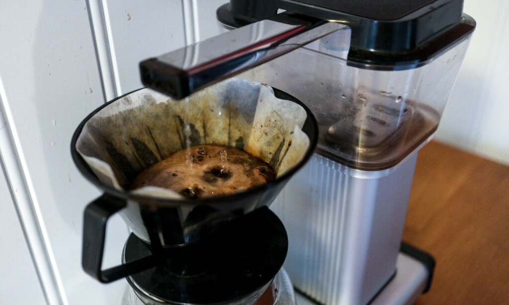 DYRERE KAFFE: Coronaviruset påvirker blant annet høstingen av kaffe, som kan gi høyere priser på kaffe. Foto: NTB Scanpix DYRERE KAFFE: Coronaviruset påvirker blant annet høstingen av kaffe, som kan gi høyere priser på kaffe. Foto: NTB Scanpix