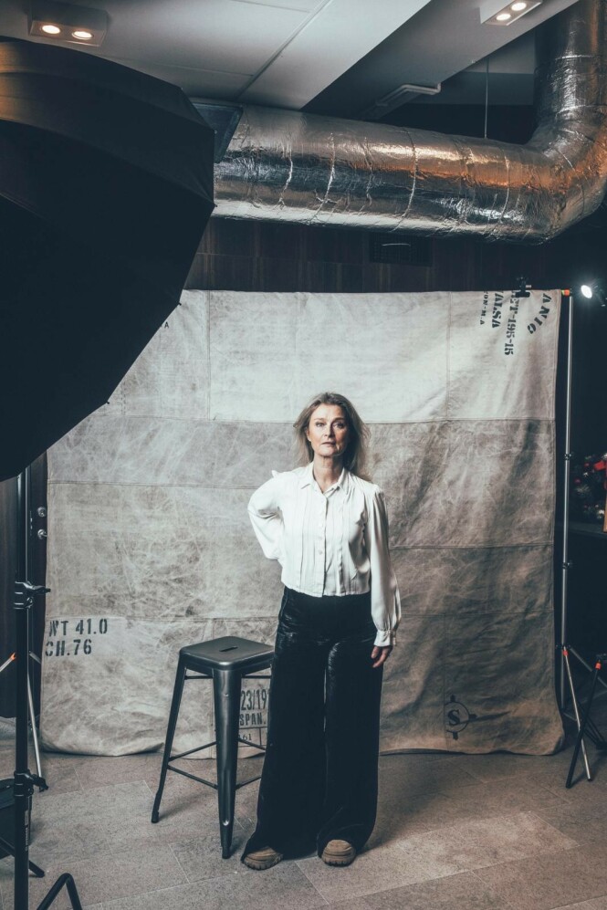 – Jeg vet ikke hvorfor alle skulle drive og fri, men jeg sa «ja» hver gang, sier Lena, som har vært gift fire ganger. FOTO: Rickard L. Eriksson – Jeg vet ikke hvorfor alle skulle drive og fri, men jeg sa «ja» hver gang, sier Lena, som har vært gift fire ganger. FOTO: Rickard L. Eriksson