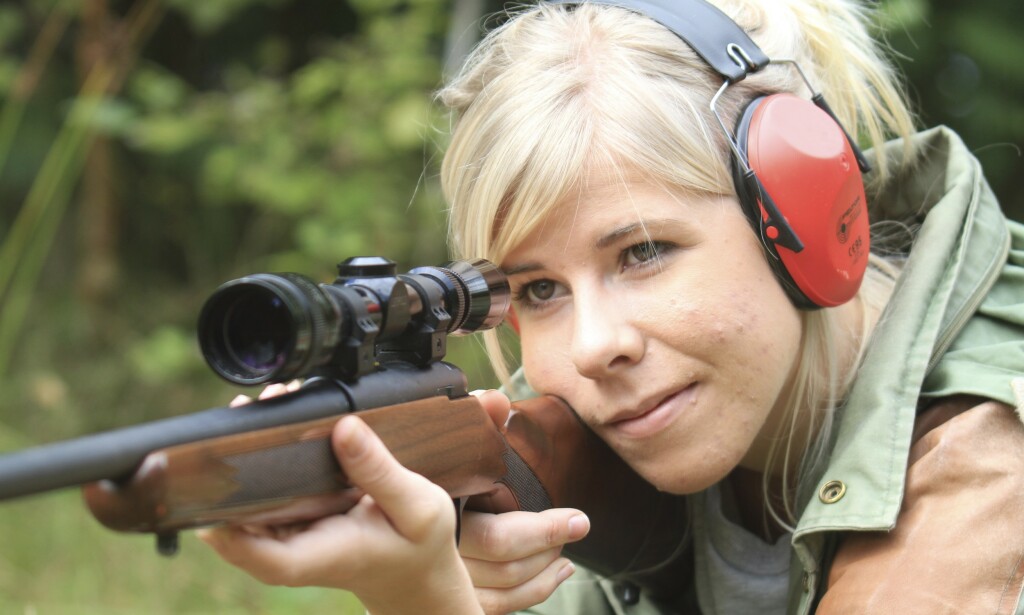 LETTERE Å TRENE: Har du ei salongrifle, er det ofte lettere å få skytetrening. Flere steder har innendørsbaner der du kan skyte uavhengig av vær og vind. Foto: Abraham N. Grimstvedt LETTERE Å TRENE: Har du ei salongrifle, er det ofte lettere å få skytetrening. Flere steder har innendørsbaner der du kan skyte uavhengig av vær og vind. Foto: Abraham N. Grimstvedt