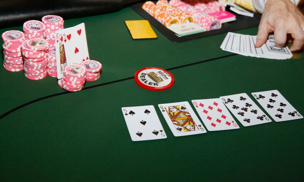 GAMBLING: Mange pokerspillere liker å satse penger på andre veddemål. Foto: Ryan Miller/Shutterstock/NTB Scanpix GAMBLING: Mange pokerspillere liker å satse penger på andre veddemål. Foto: Ryan Miller/Shutterstock/NTB Scanpix