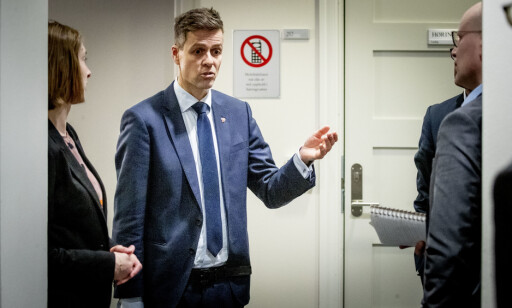 SAMFERDSELSMINISTER: Knut Arild Hareide mener Oslo spiller høyt. Foto: Bjørn Langsem SAMFERDSELSMINISTER: Knut Arild Hareide mener Oslo spiller høyt. Foto: Bjørn Langsem