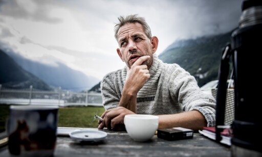 FLÅTEADMIRAL: - Nå kan du kalle meg flåteadmiral. Til sommeren starter ekspedisjonen. Den går til Nordøst- og Nordvestpassasjen, sier Leif Einar «Lothepus» Lothe. Foto: Christian Roth Christensen FLÅTEADMIRAL: - Nå kan du kalle meg flåteadmiral. Til sommeren starter ekspedisjonen. Den går til Nordøst- og Nordvestpassasjen, sier Leif Einar «Lothepus» Lothe. Foto: Christian Roth Christensen