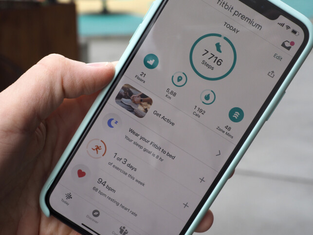 IMPONERENDE APP: Det er gøy å fordype seg i alle dataene som registreres i Fitbit-appen. Foto: Kirsti Østvang IMPONERENDE APP: Det er gøy å fordype seg i alle dataene som registreres i Fitbit-appen. Foto: Kirsti Østvang