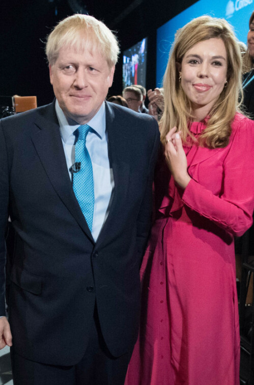 <strong>NYFØDT GUTT:</strong> Boris Johnson og Carrie Symonds kunne onsdag meddele at de har blitt foreldre. Foto: NTB Scanpix <strong>NYFØDT GUTT:</strong> Boris Johnson og Carrie Symonds kunne onsdag meddele at de har blitt foreldre. Foto: NTB Scanpix